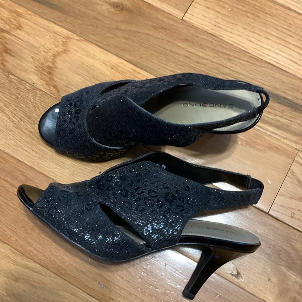 Bandolino Size 8 slings black sparkle